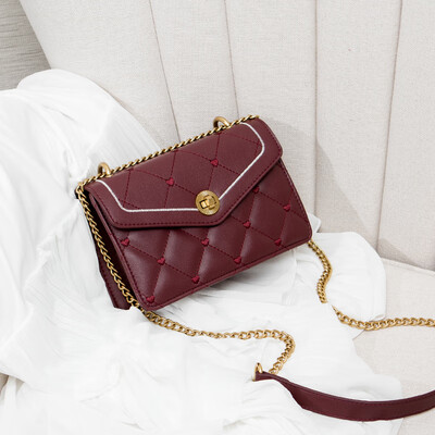 

Ins Super Fire Girl Korean Texture Small Square Bag Fashion Lingge Chain Single Shoulder Messenger Bag