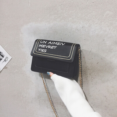 

Advanced sense bag foreign gas female bag 2019 new wave Korean version of the wild Messenger bag chain simple fashion small square bag
