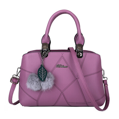 

Tailored Women Hair Ball Splicing Package Crack Wild Handbag Messenger Shoulder Bag