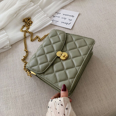 

On the new female 2019 Korean style embroidered line shoulder bag summer fashion Joker slung chain small square bag