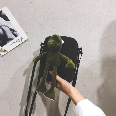 

Casual simple wild shoulder bag female 2019 new cartoon cute frog canvas bag fashion cute messenger Messenger bag