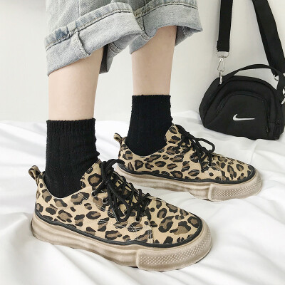 

Womens sports wind 2019 new fashion leopard print lace-up flat shoes ins ultra-hot red trend dirty shoes