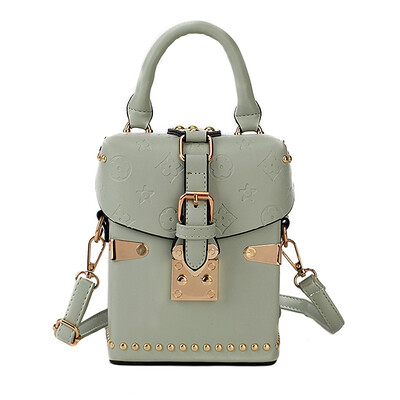 

2019 new womens bag fashion personality color matching small square bag portable Messenger bag