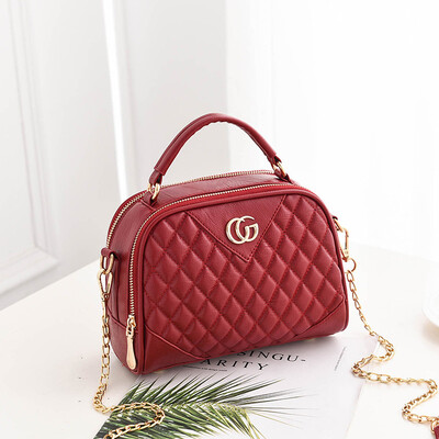 

New small bag female bag 2019 new wild portable fashion ladies shoulder Messenger bag Korean version of the tide