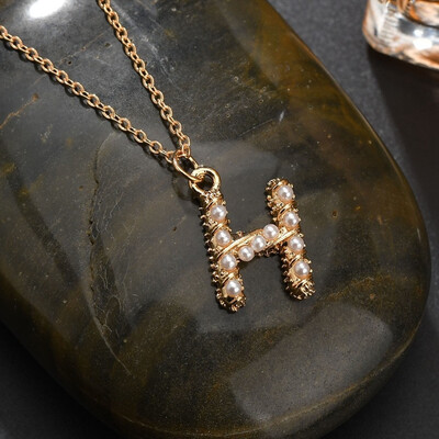 

New Alloy Necklace Creative Design Simple Female Letters Pearl Pendant Necklace Jewelry Beautiful Romantic Wedding Party