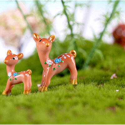 

Tailored Mini Deer Statue Resin Craftwork Garden Miniature Micro Landscape Decor