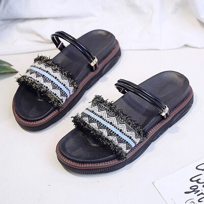 

Cubs bottom two wearing cool slippers female summer Korean version of the student soft sister outdoor Roman wind thick sandals fem