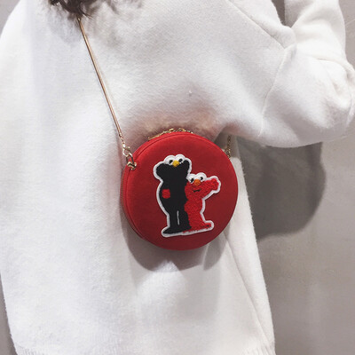 

Mini bag female new 2019 cartoon cute small round bag girl ins super fire chain shoulder Messenger bag