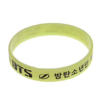 

Kpop BTS Jelly Luminous Silicone Letter Print Bracelet Pair Bracelet Sport Wrist Belt Star Same Style Bracelet Hot Gift