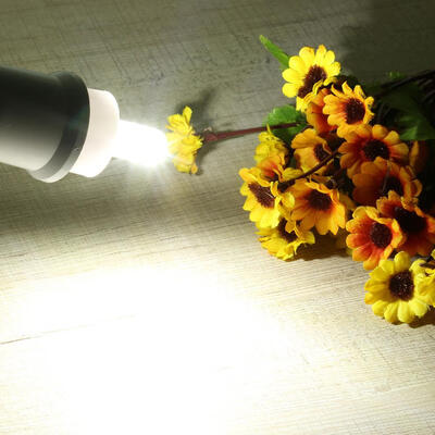 

E14 Light Bulb Crystal 8 LEDs Brightness Energy-saving Even Corn Lamp