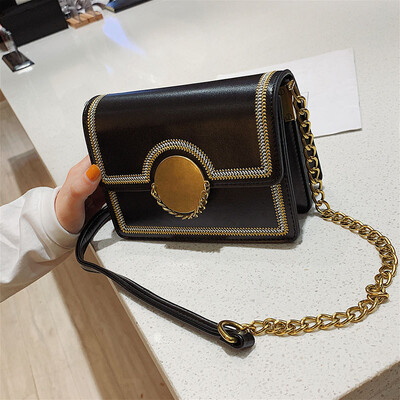 

Qiao Bani 2019 new Korean chic fashion embroidery chain small square bag street shoot trend single shoulder diagonal handbag