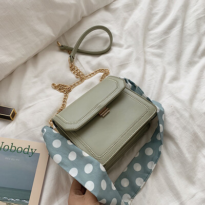 

Summer small bag female bag 2019 new wave Korean version of the wild Messenger bag chic chain shoulder scarf small square bag