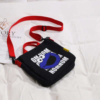 

Sesame Street Messenger Bag Female New 2019 Bag Bag Korean version of the wild Harajuku girl canvas shoulder bag