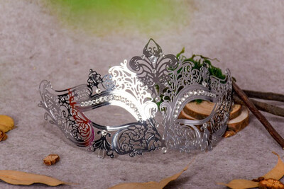 

FUNNYBUNNY Masquerade Mask Shiny Metal Rhinestone Venetian Pretty Party Evening Prom Mask