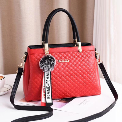 

Womens bag spring summer bag ladies versatile portable fashion ladies shoulder Messenger bag Korean version of the trend