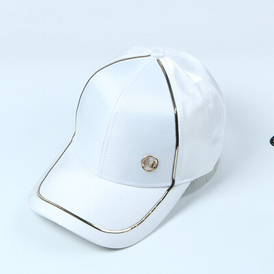 

Korean letter  baseball cap children black leisure sports sun cap man silk cotton sequins curved eaves cap