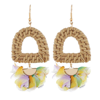 

Lady D Shaped Half Round Tulle Flower Rattan Woven Drop Statement Hook Earrings