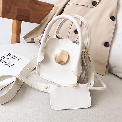 

Senior sense of foreign style womens casual chic simple portable bag new 2019 shoulder bag slung small square bag