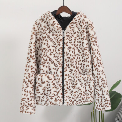 

Tailored Women Fashion Leopard Print Long Sleeve With Hat Short Wool Pellet Coat