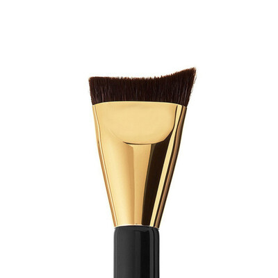 

Pro Single Makeup Brush Crescent Oblique Head Month Flat Black Gold Foundation Make Up Brush Beauty WD09
