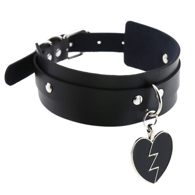 

Leather Choker Lightning Heart Collar Bondage Goth Punk Rock Sexy Heart-Broken Pendant Choker Necklace