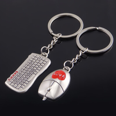 

Metal Couple Keychain Heart-shaped Smiley Key Chain Pendant Commemorative Gift