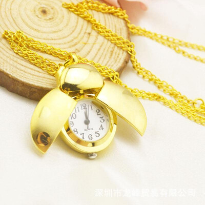 

Gold Beetle Quartz Watch Pocket Watch with Chain Cover
