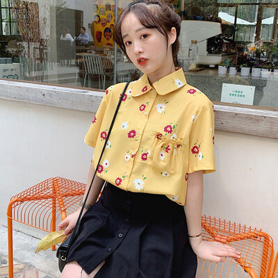 

2019 Summer Chiffon Flowers Print Short Sleeve Blouse Shirt White Women Loose Fresh Hawaiian Holiday Fashion Tops Korean Version