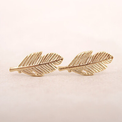 

Femmes Jewelry Exquisite Leaf Goods Feather Design Stud Women Arete Practical Doreille Earrings Mujer for