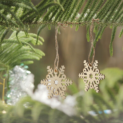 

Gobestart 10pc Wooden Snowflake Cutouts Embellishments Wood Ornament Xmas Gift Tag