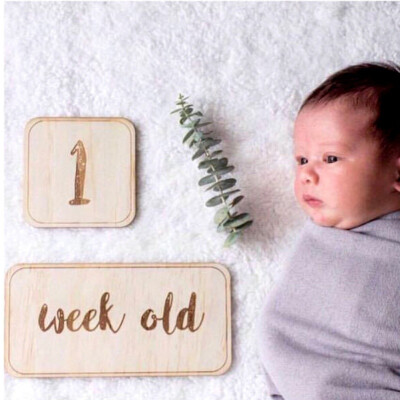 

Baby Birth Milestone Card Wooden Monument Wooden Sign Decoration Craft Party Supplies