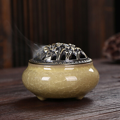 

Ceramic Ice Crack Porcelain Aromatherapy Diffuser Sandalwood Censer With Copper Cover For Buddhist Relax Porcelain Incense Burner