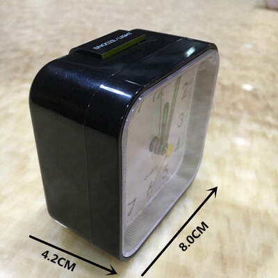

Square Mute Small Alarm Clock Student Bedside Table Clock Battery Powered Travel Alarm Clock