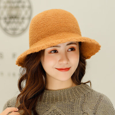 

South Koreas new warming eaves hat in autumn&winter