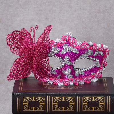 

Outdoor Masquerade Masks Party Decoration