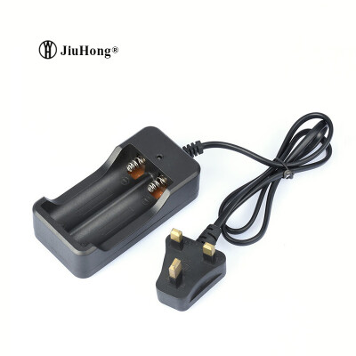 

1 Pcs 2017 Direct Selling Rushed 18650 Li-ion Input 100-240v 47-63hz Output 4.2v Eu/us/Au/Bs Rechargeable Battery Charger