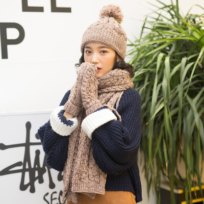 

677888 hat scarf gloves three-piece winter female model color code