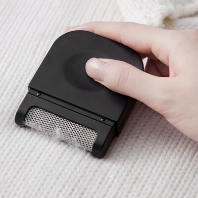 

Wutong Anan mini sticky hair brush to brush portable clothing to hair ball in addition to dust sticky hair