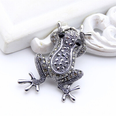 

Elegant Rhinestone Frog Brooch Pins Women Animal Antique Gold Color Jewelry Frog Brooches Broches Ladies Party Scarf Lapel Pins