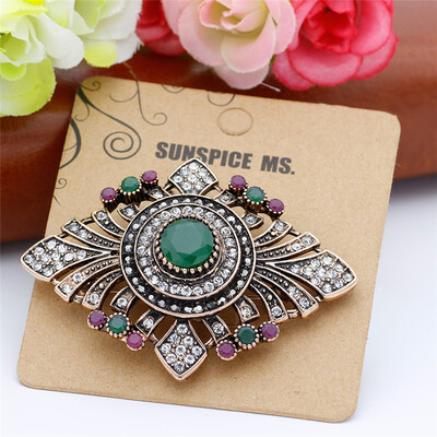 

Hot Vintage Turkish Women Flower Resin Antique Brooch Ethnic Retro Rhinestone Corsage Jewelry Indian Bohemia Hijab Lapel Pins
