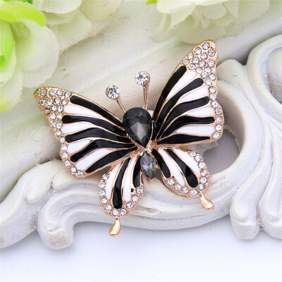 

Cute Jewelry Large Enamel Esmaltes Butterfly Brooches Corsage Brooch Lot Wedding Broach Violetta Insect Hijab Pin Up Broches Pin