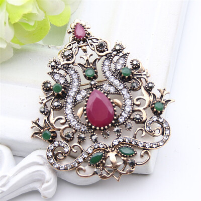 

Ethnic Arabesque Flower Brooches Turkish Jewelry Women Retro Gold Color Water Drop Resin Rhinestone Broches Brooch Hijab Pin