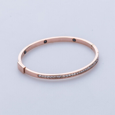 

Full diamond bracelet fashion OL counter quality ultra flash square drill with magnetic rose gold bracelet anti-allergic wristband