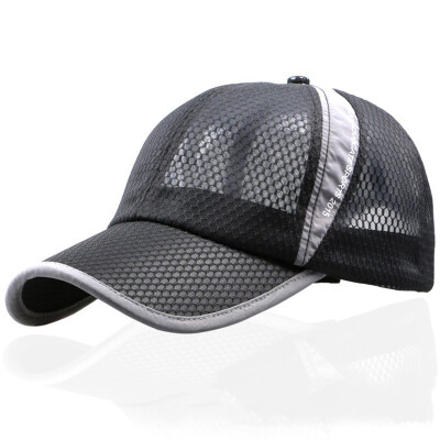 

Mesh Snapback Baseball Cap