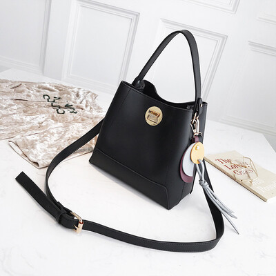 

Летняя женская винтажная сумка из искусственной кожи Кожаные сумки из натурального ведра Модные сумки для сообщений Маленькие простые квадратные сумки