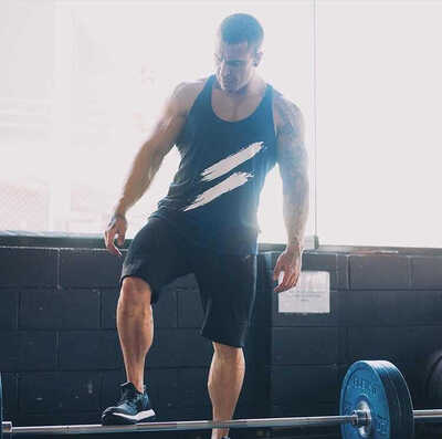 

Muscle Dr fitness brothers summer mens sports outdoor running tight breathable casual training shorts