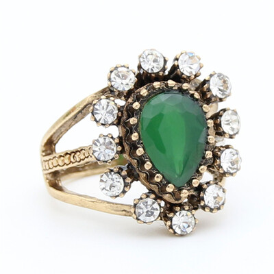 

Exquisite Women Resin Water Drop Ring Antique Gold Color Hollow Broadside Flower Vintage Ring Arabia Bridal Wedding Jewelry