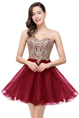 

Lovely Short Beaded Cheap Sweetheart A-Line Prom Dresses Appliques Sparkly Organza Homecoming Dresses