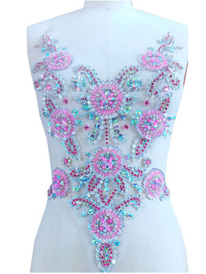 

Ручной розовый / чистый цвет AB шить на аппликацию Rhinestones на сетчатых кристаллах с шариками с бриллиантами 45 * 35 см