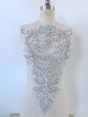 

Ручные серебряные хрустальные пятна Sequins Rhinestones applique 51 * 32 см для верхней юбки платья назад